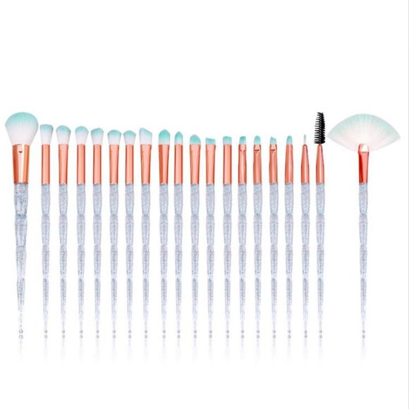 Other - NEW 20pc Glitter Pro Makeup Brush Set Other - NEW 20pc Glitter Pro Makeup Brush Set